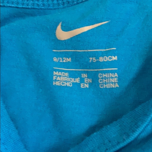 9/12mo Nike onesies.  Set of 2 - Picture 2 of 2